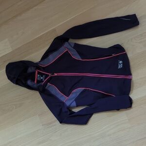 Mountain hardware zip up jacket